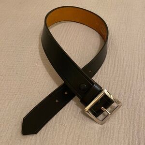 JAY-PEE GENUINE TOP GRAIN BRIOLE COWHIDE BLACK BELT . Size 28 . New . No tags